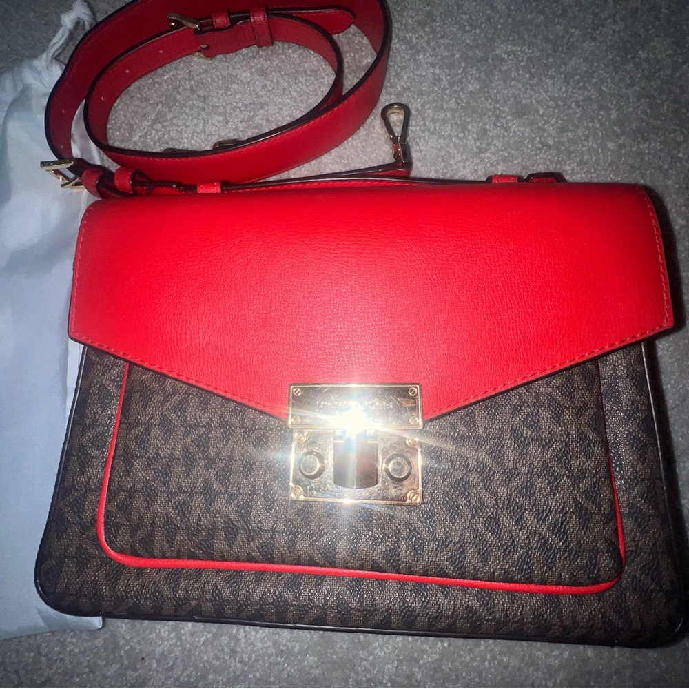Michael kors purse
